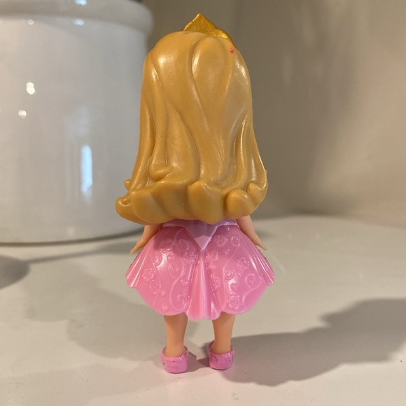 3” Aurora/Sleeping Beauty Disney Princess Mini Glitter Doll - Picture 2 of 3